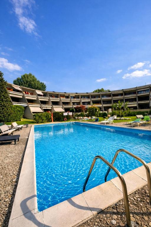 Piscina condominiale