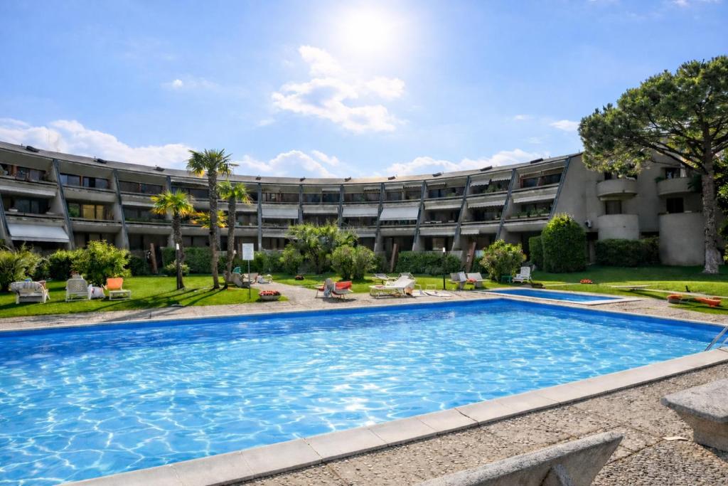 Piscina condominiale